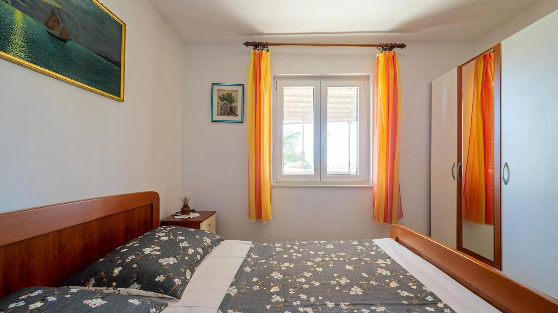 Apartment Vera Trogir 0*,