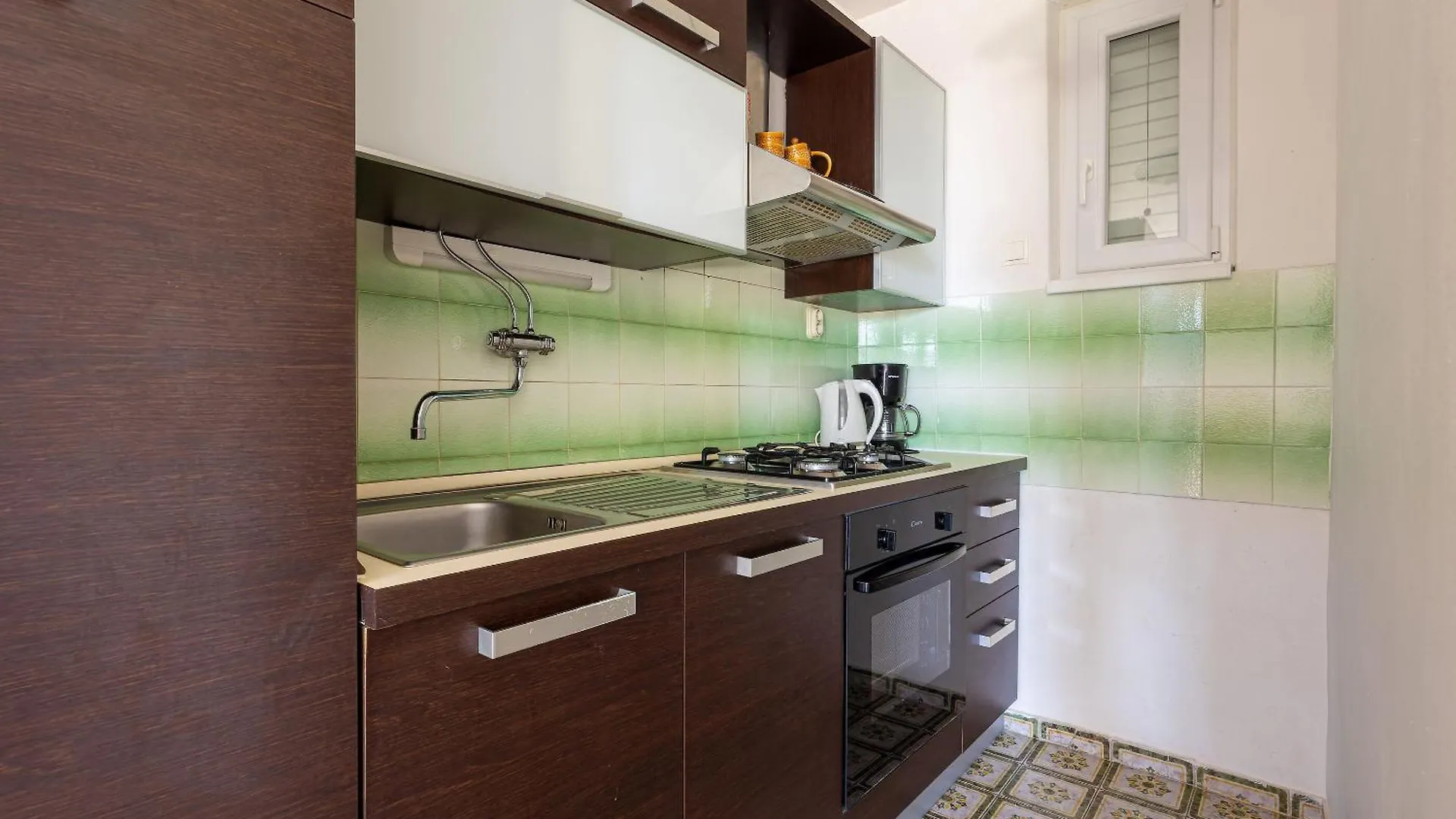 Apartment Vera トロギール